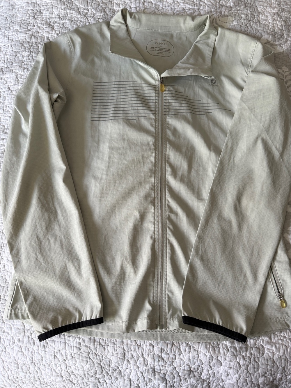Women’s Oiselle Burke Full-Zip Running Jacket. Like new. Lightweight.Grey green.
